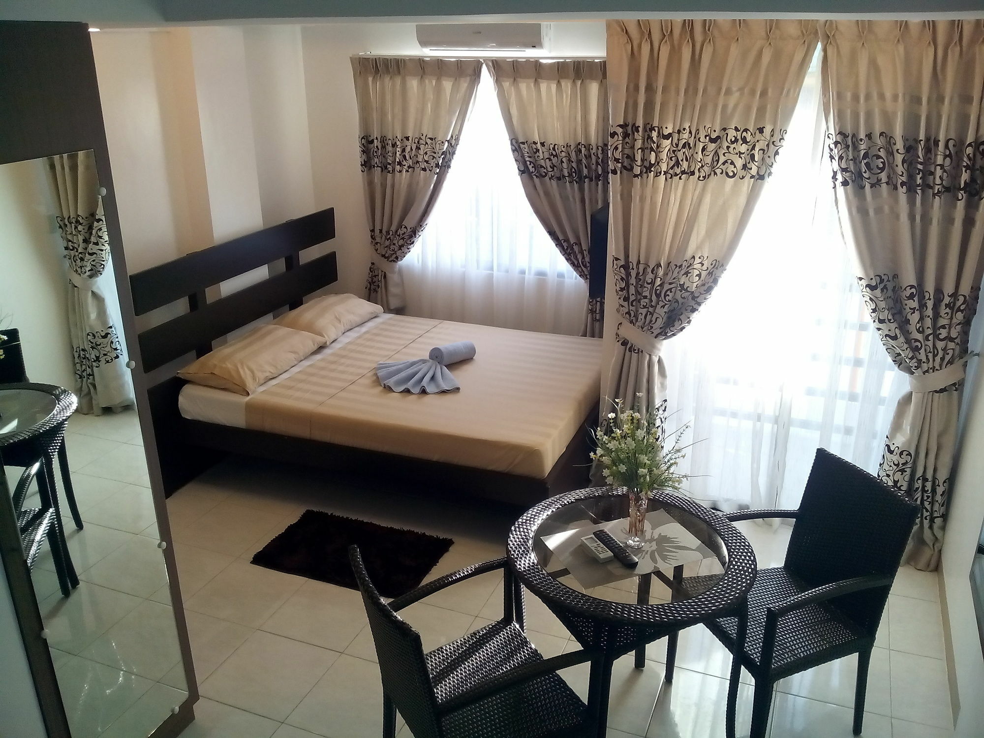 Anahaw Studio Suites Manoc-Manoc Zewnętrze zdjęcie